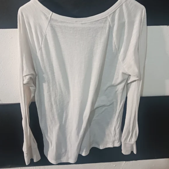 No Boundaries Women Pocket Basic Long Sleeve Shirt - Picture 7 of 8